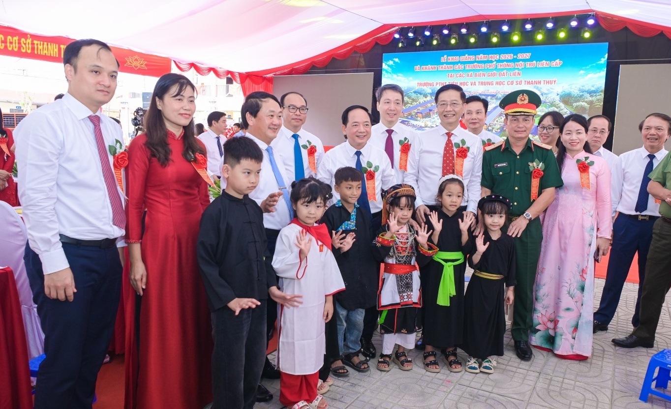 Nghĩa tình PETROVIETNAM mùa khai trường