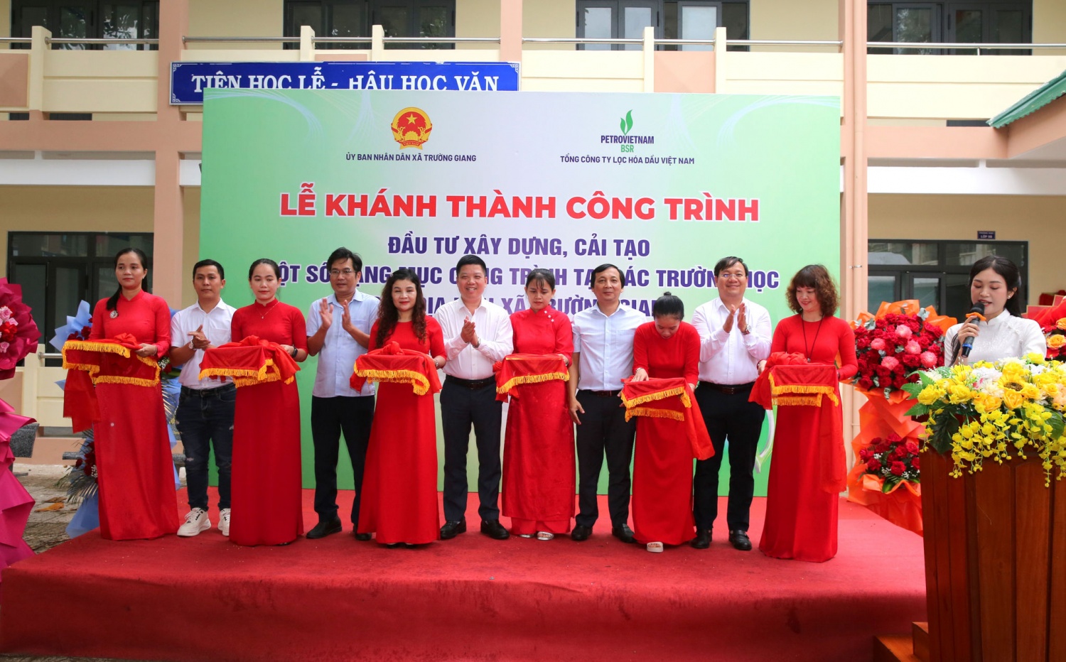Nghĩa tình PETROVIETNAM mùa khai trường Nghĩa tình PETROVIETNAM mùa khai trường