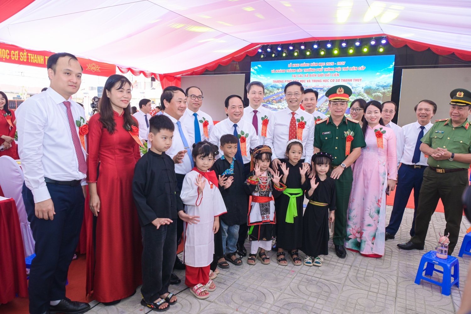 Nghĩa tình PETROVIETNAM mùa khai trường Nghĩa tình PETROVIETNAM mùa khai trường