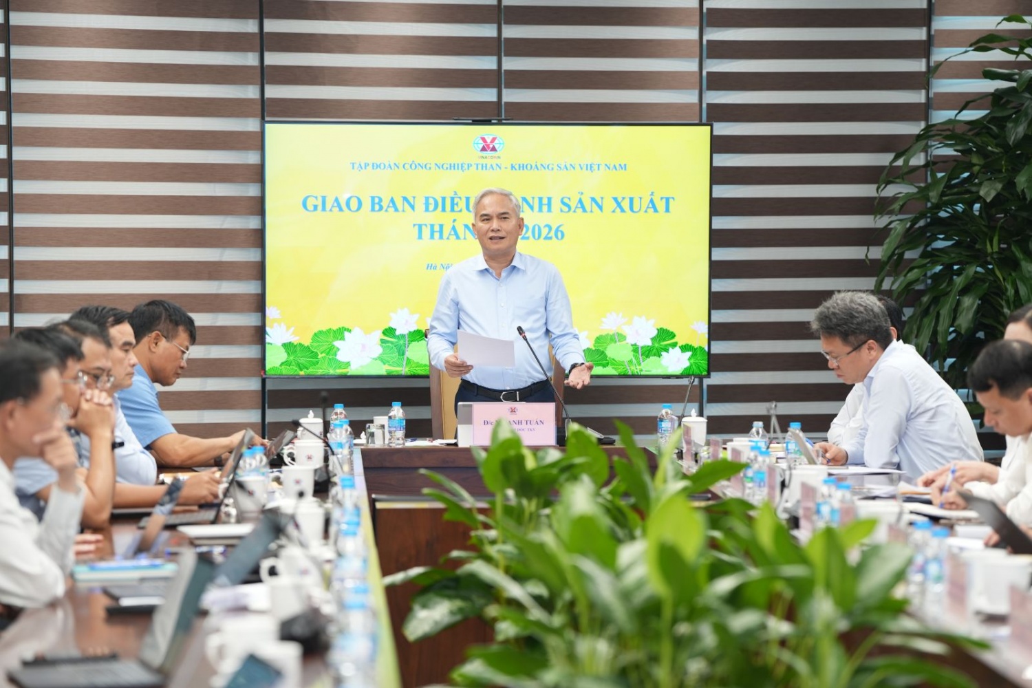 TKV giao ban tháng 9