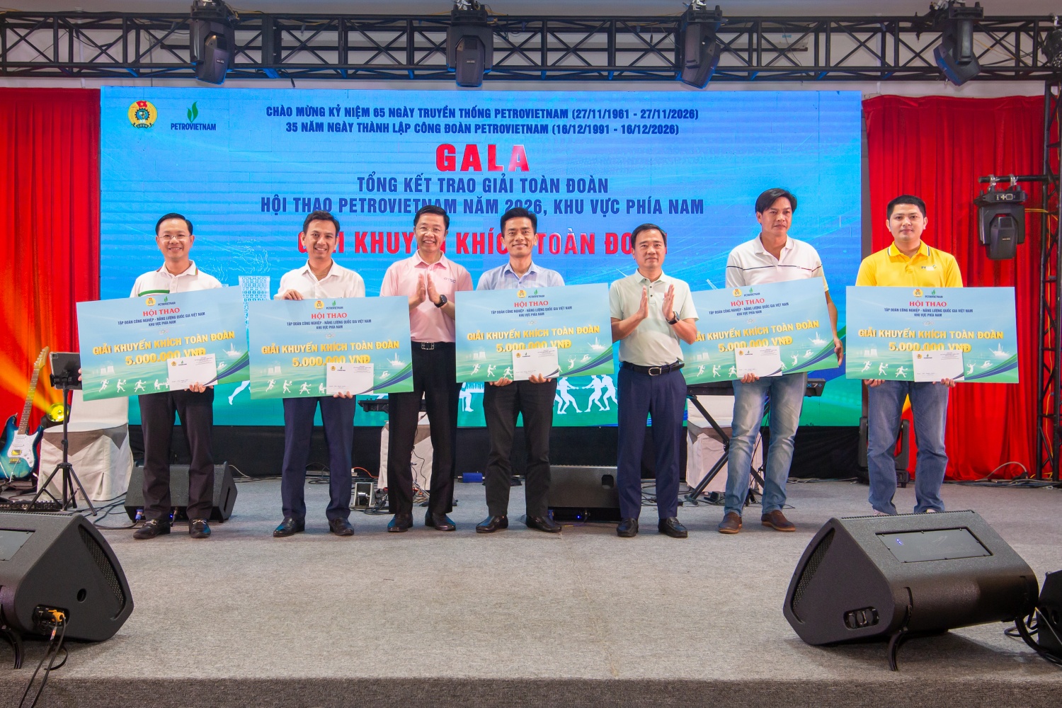 Dấu ấn rực rỡ tại Hội thao Petrovietnam 2026 khu vực phía Nam: Lan tỏa tinh thần Một đội ngũ - Một mục tiêu Dấu ấn rực rỡ tại Hội thao PETROVIETNAM 2026 khu vực phía Nam: Lan tỏa tinh thần