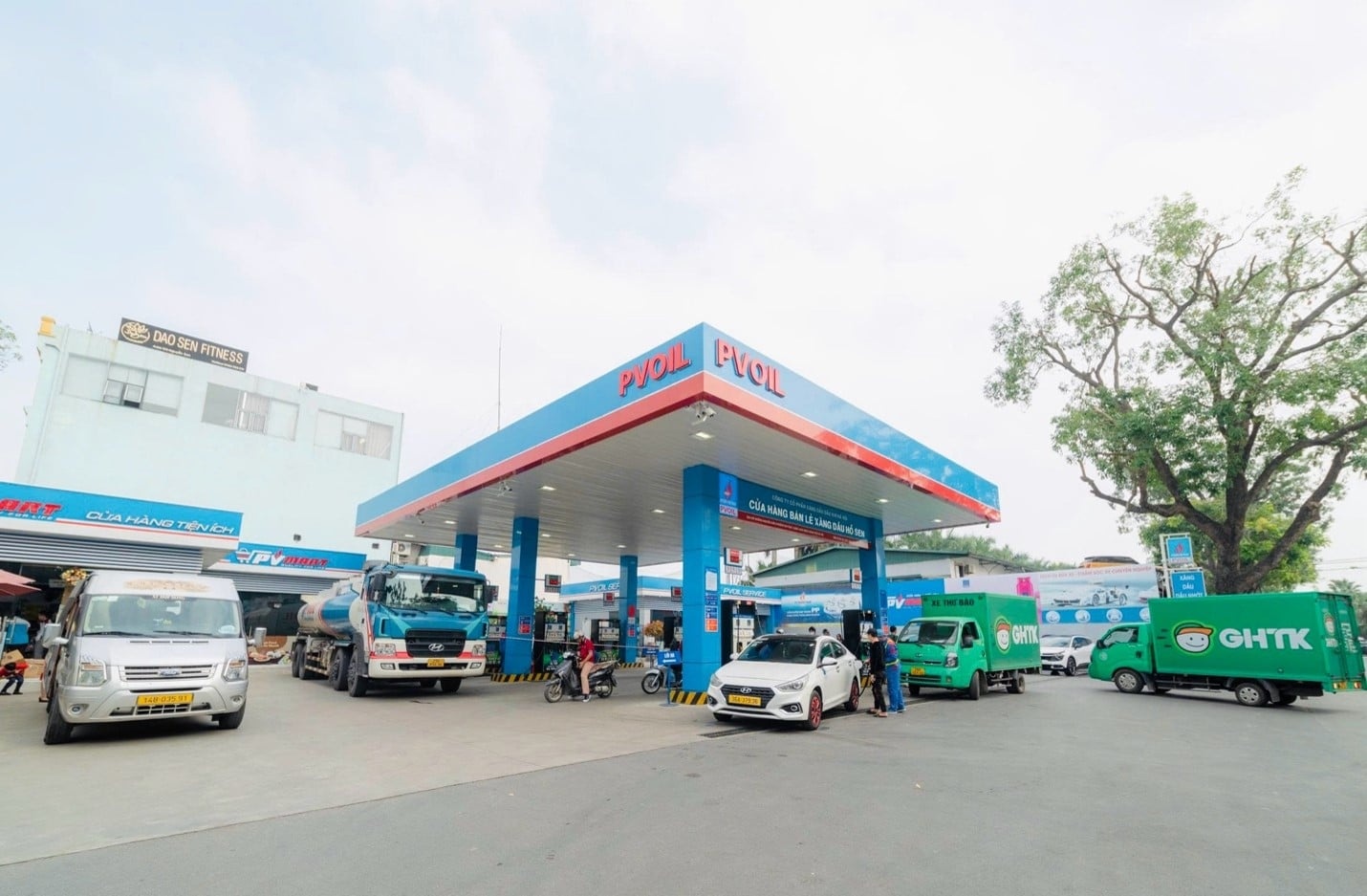 PVOIL hợp tác xây dựng mạng lưới thu gom dầu ăn đã qua sử dụng phục vụ sản xuất SAF PVOIL hợp tác xây dựng mạng lưới thu gom dầu ăn đã qua sử dụng phục vụ sản xuất SAF