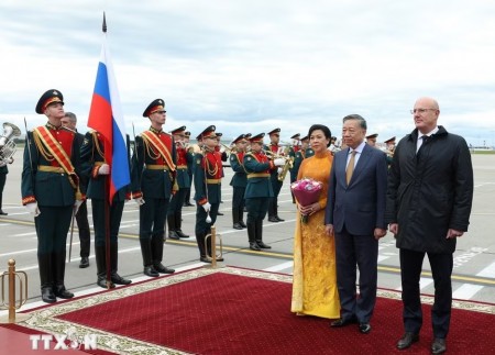 Tổng Bí thư, Chủ tịch nước Tô Lâm cùng Phu nhân bắt đầu thăm cấp Nhà nước Liên bang Nga