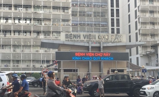 Từ kỷ lục đến lời xin lỗi của Bệnh viện Chợ Rẫy