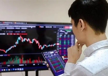 Nhận định thị trường chứng khoán ngày 10/9: Duy trì tỷ trọng trung bình, tránh mua đuổi