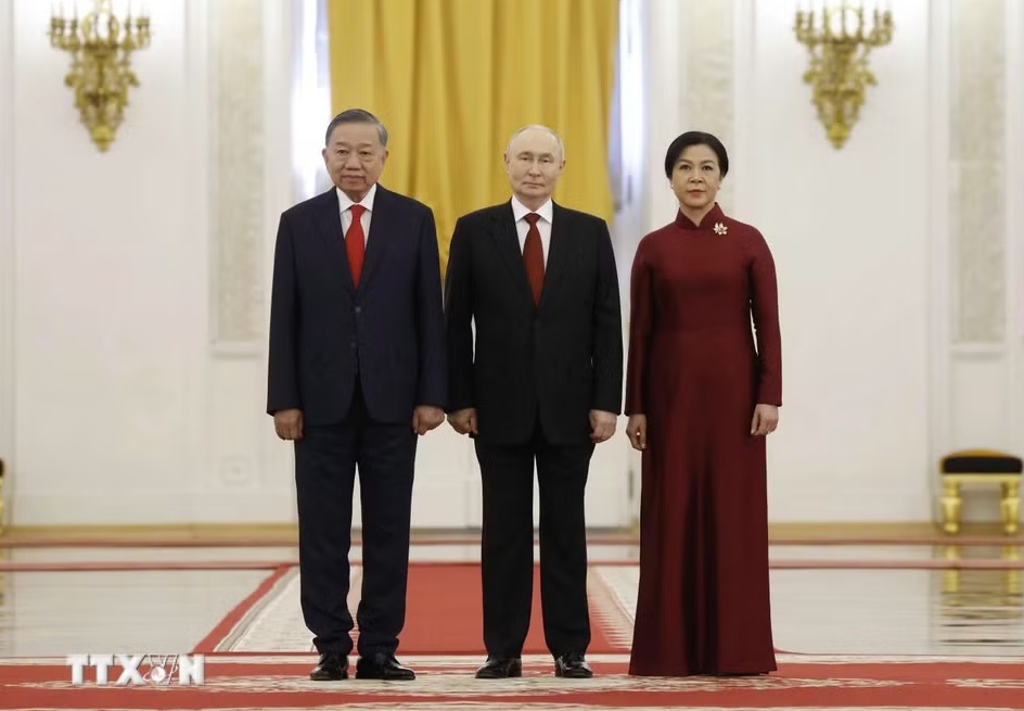 Tổng thống Nga Putin chủ trì Lễ đón Tổng Bí thư, Chủ tịch nước Tô Lâm cùng Phu nhân