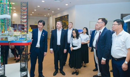 Công đoàn PETROVIETNAM tăng cường hợp tác với Liên hiệp Công đoàn Độc lập Nga