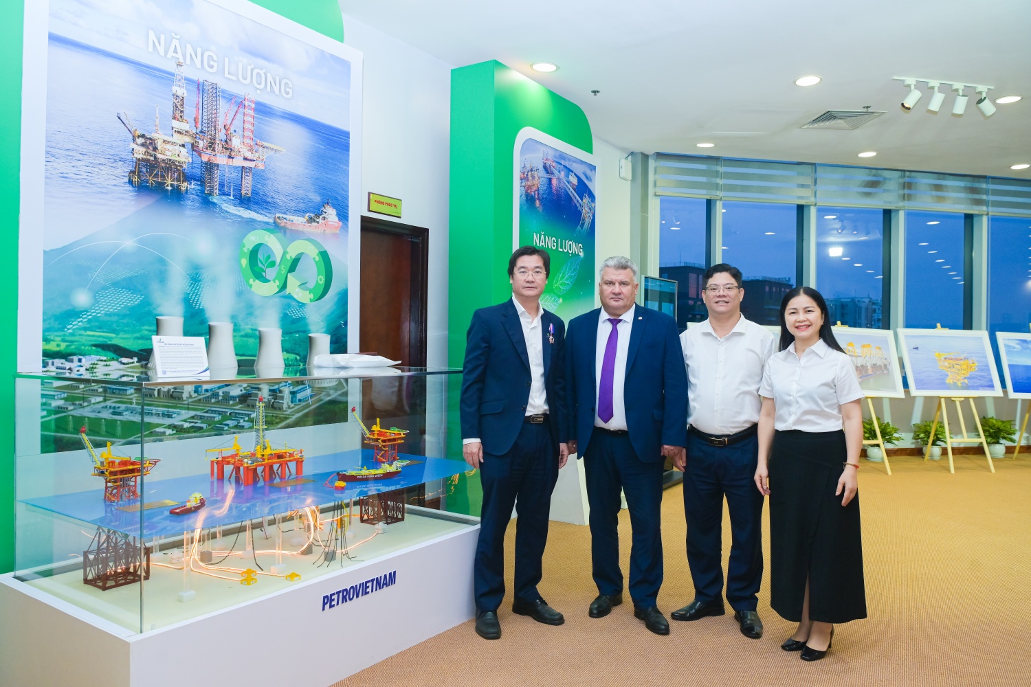 Công đoàn PETROVIETNAM tăng cường hợp tác với Liên hiệp Công đoàn Độc lập Nga