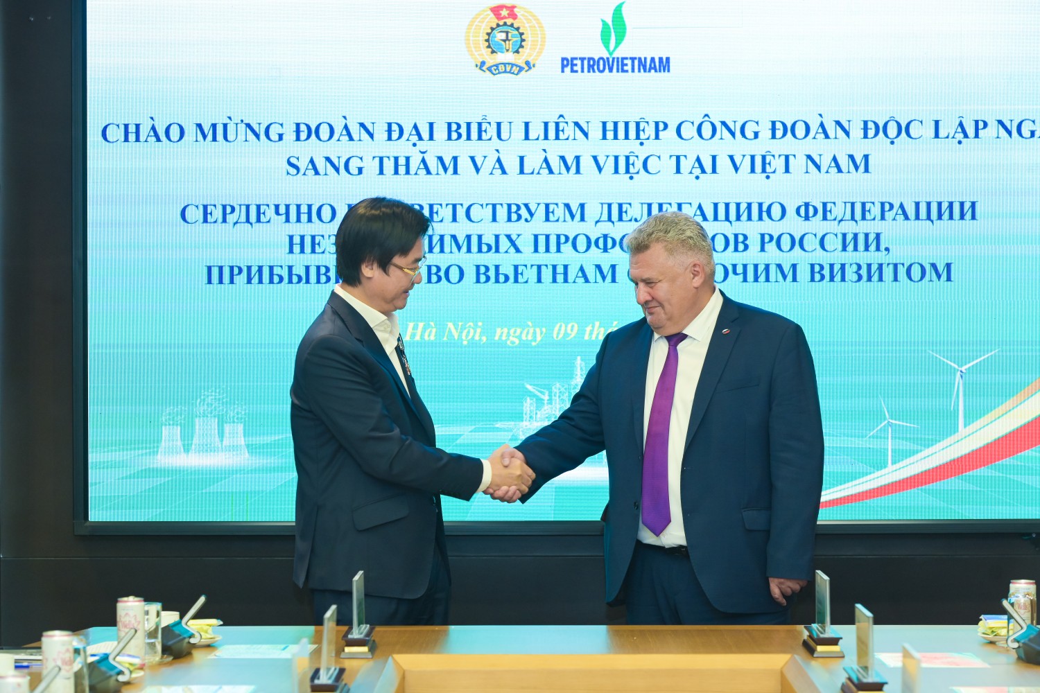 Công đoàn PETROVIETNAM tăng cường hợp tác với Liên hiệp Công đoàn Độc lập Nga Công đoàn PETROVIETNAM tăng cường hợp tác với Liên hiệp Công đoàn Độc lập Nga