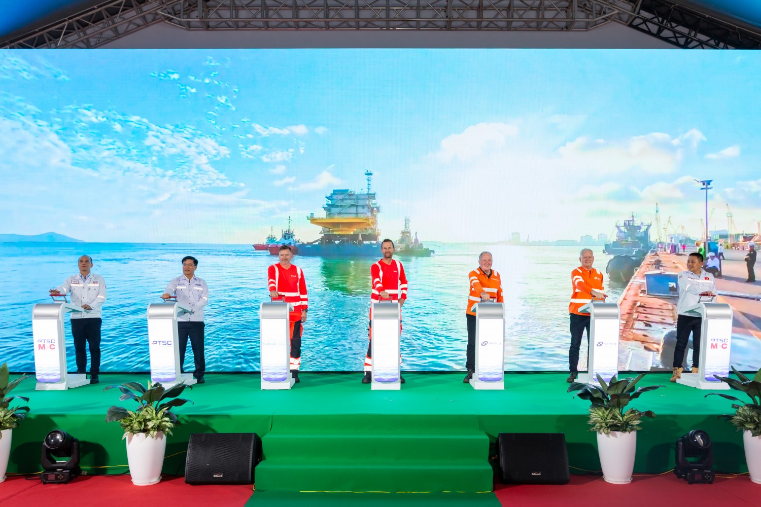 PTSC M&C xuất khẩu bốn trạm biến áp ngoài khơi Baltica 2 đến thị trường châu Âu