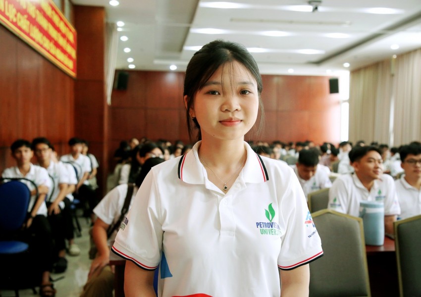 Truyền lửa đam mê, thắp sáng khát vọng cho thế hệ trẻ PVU Truyền lửa đam mê, thắp sáng khát vọng cho thế hệ trẻ PVU