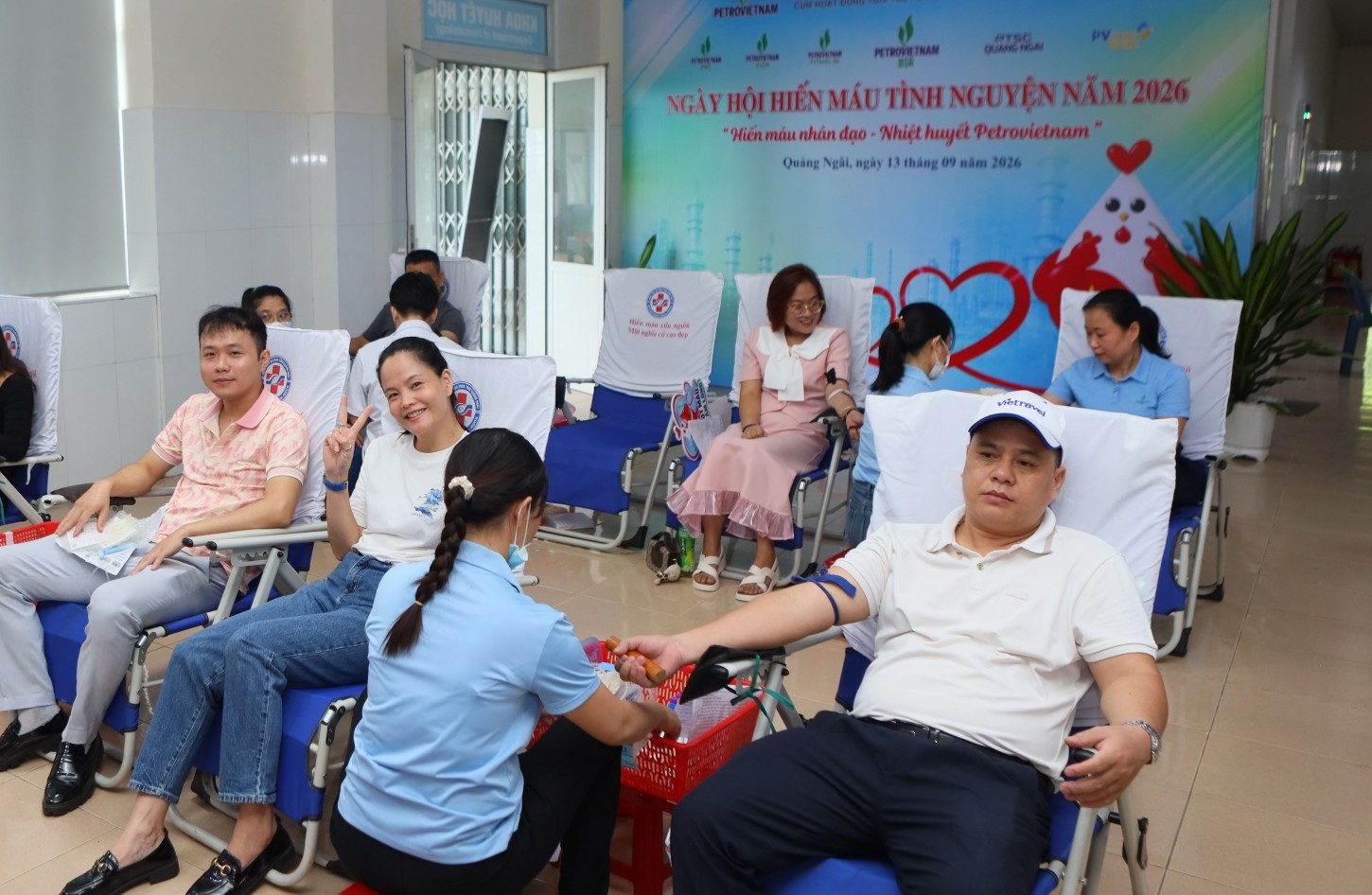 "Nhiệt huyết PETROVIETNAM": Sẻ chia những giọt máu “Nghĩa tình” tại Quảng Ngãi
