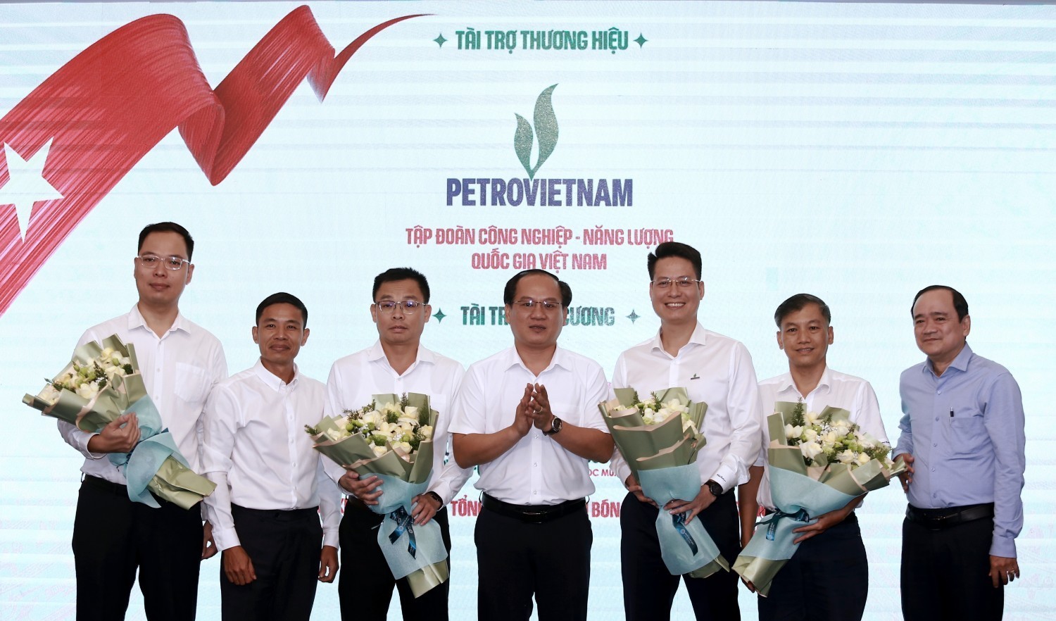 [VIDEO] PETROVIETNAM tiếp tục đồng hành cùng Cà Mau Marathon 2026