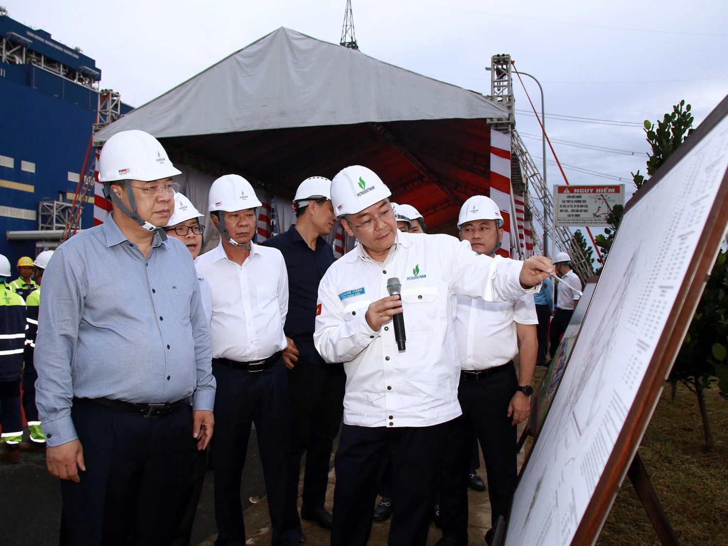 PETROVIETNAM đề xuất giải pháp thúc đẩy các dự án năng lượng trọng điểm tại Cần Thơ