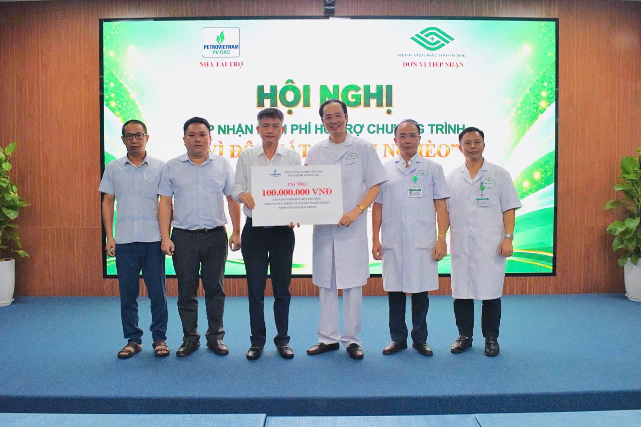 PV GAS hỗ trợ chương trình “Vì đôi mắt người nghèo” tại Hải Phòng