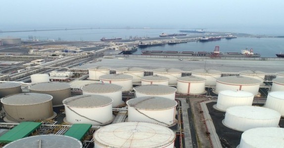 ADNOC tăng cường thu mua dầu thô Iraq
