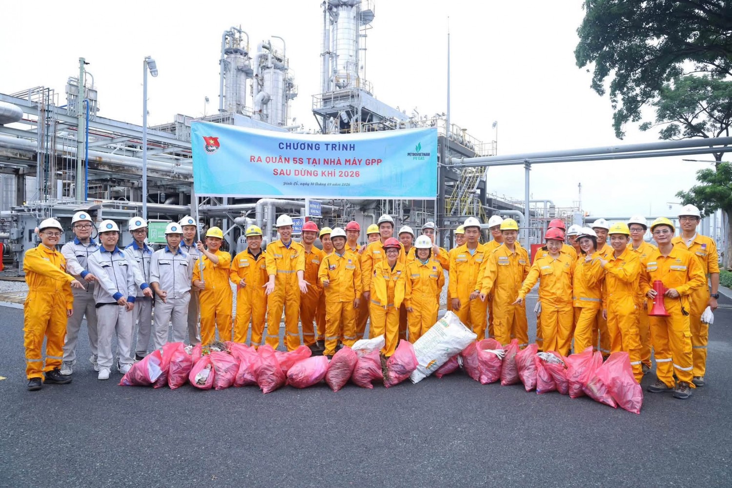 Tuổi trẻ Chi nhánh KĐN ra quân 5S tại GPP Dinh Cố sau bảo dưỡng năm 2026 Tuổi trẻ Chi nhánh KĐN ra quân 5S tại GPP Dinh Cố sau bảo dưỡng năm 2026
