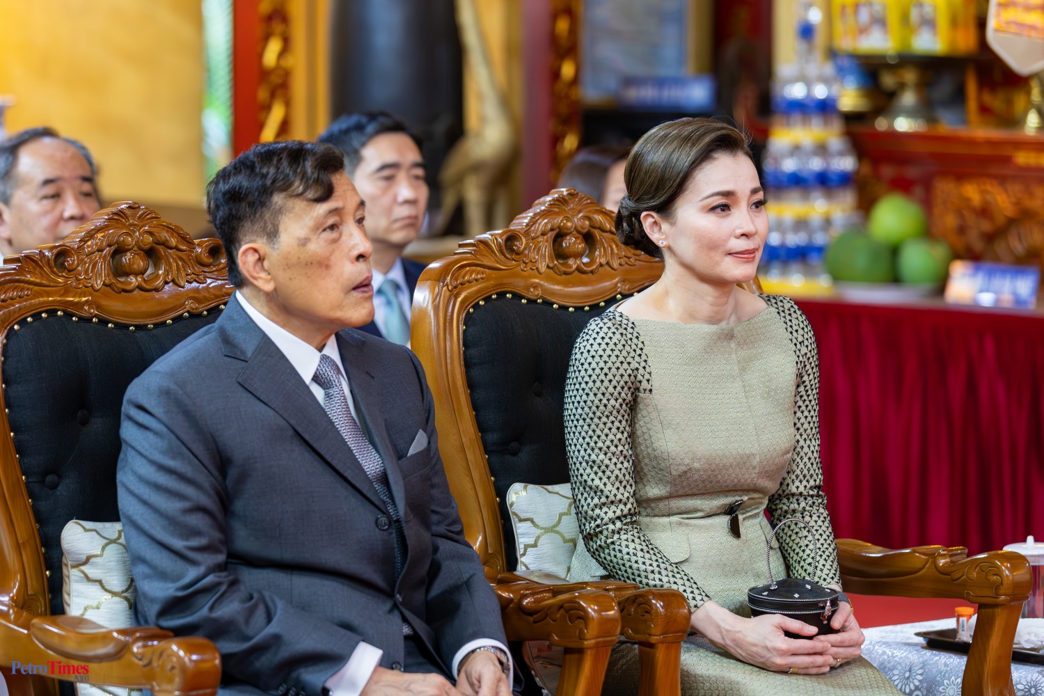 Nhà vua Thái Lan cùng Hoàng hậu thăm, dự lễ cầu an chùa Quán Sứ Nhà vua Thái Lan và Hoàng hậu dự lễ cầu an tại chùa Quán Sứ