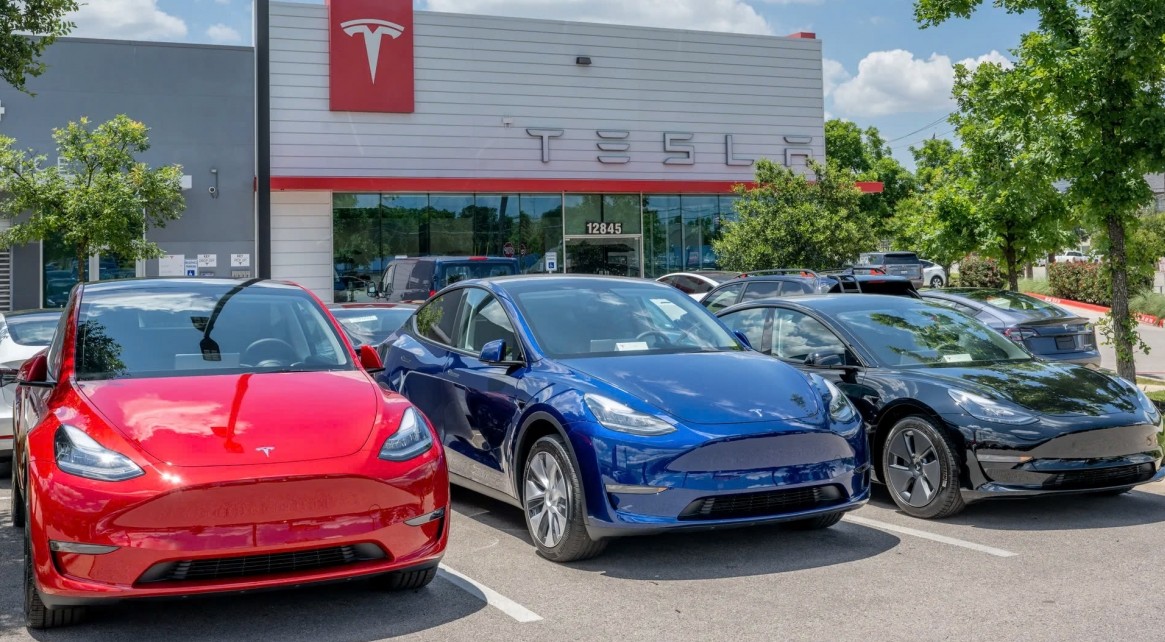 Nghĩ gì khi Tesla vào Việt Nam?