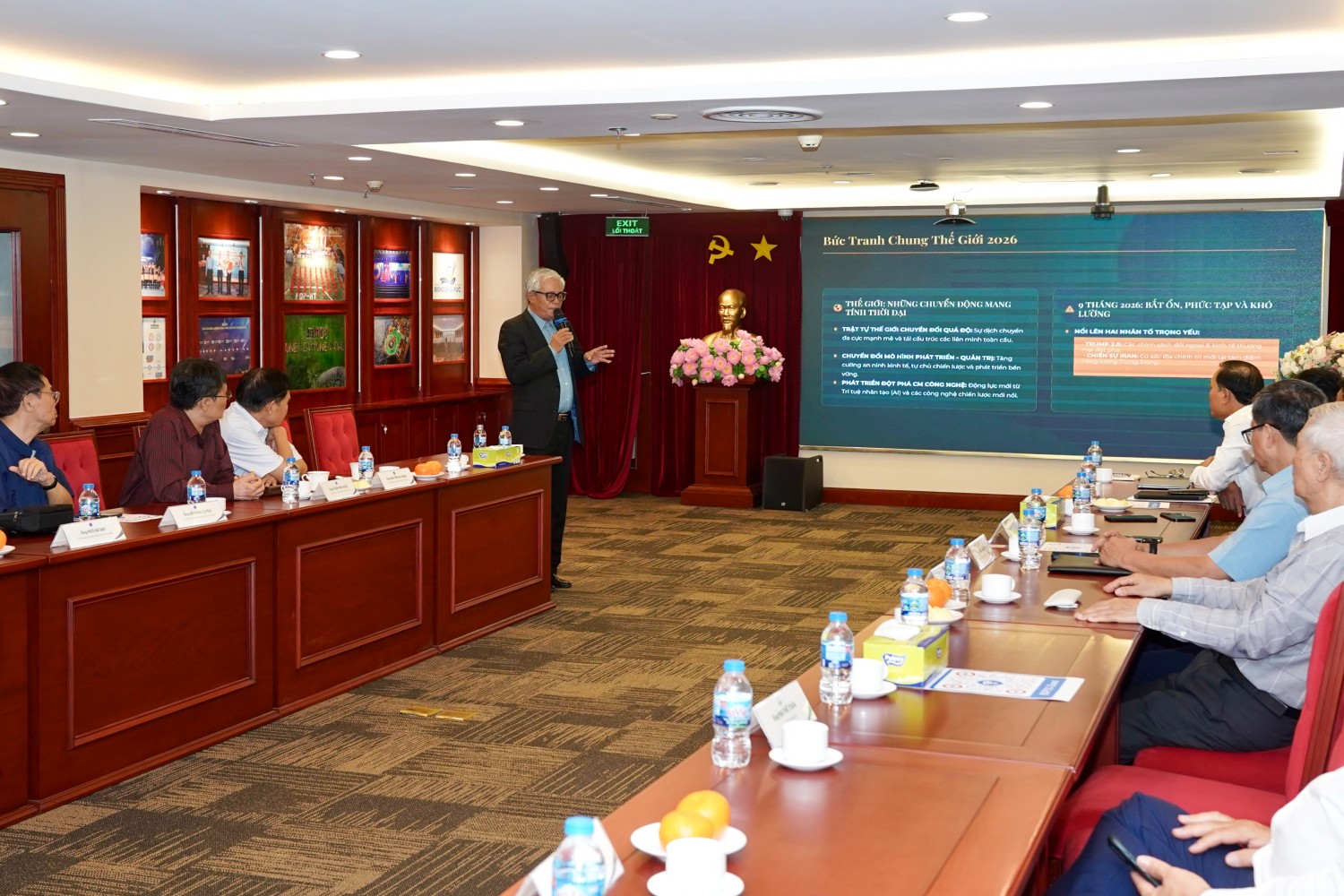 Chi hội Dầu khí TP HCM họp Ban Chấp hành, tọa đàm về tác động địa chính trị đối với ngành dầu khí - năng lượng