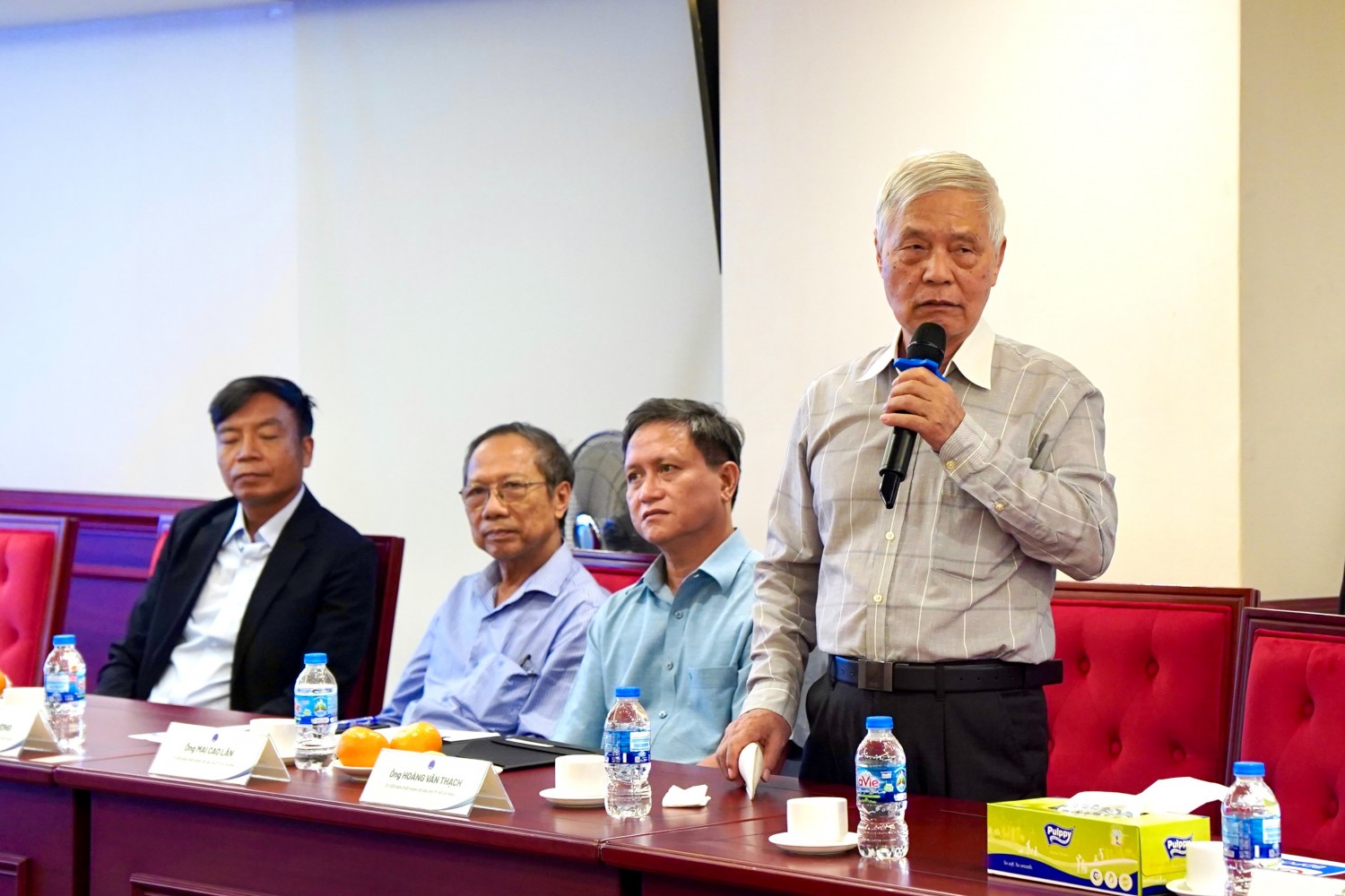 Chi hội Dầu khí TP HCM họp Ban Chấp hành, tọa đàm về tác động địa chính trị đối với ngành dầu khí - năng lượng