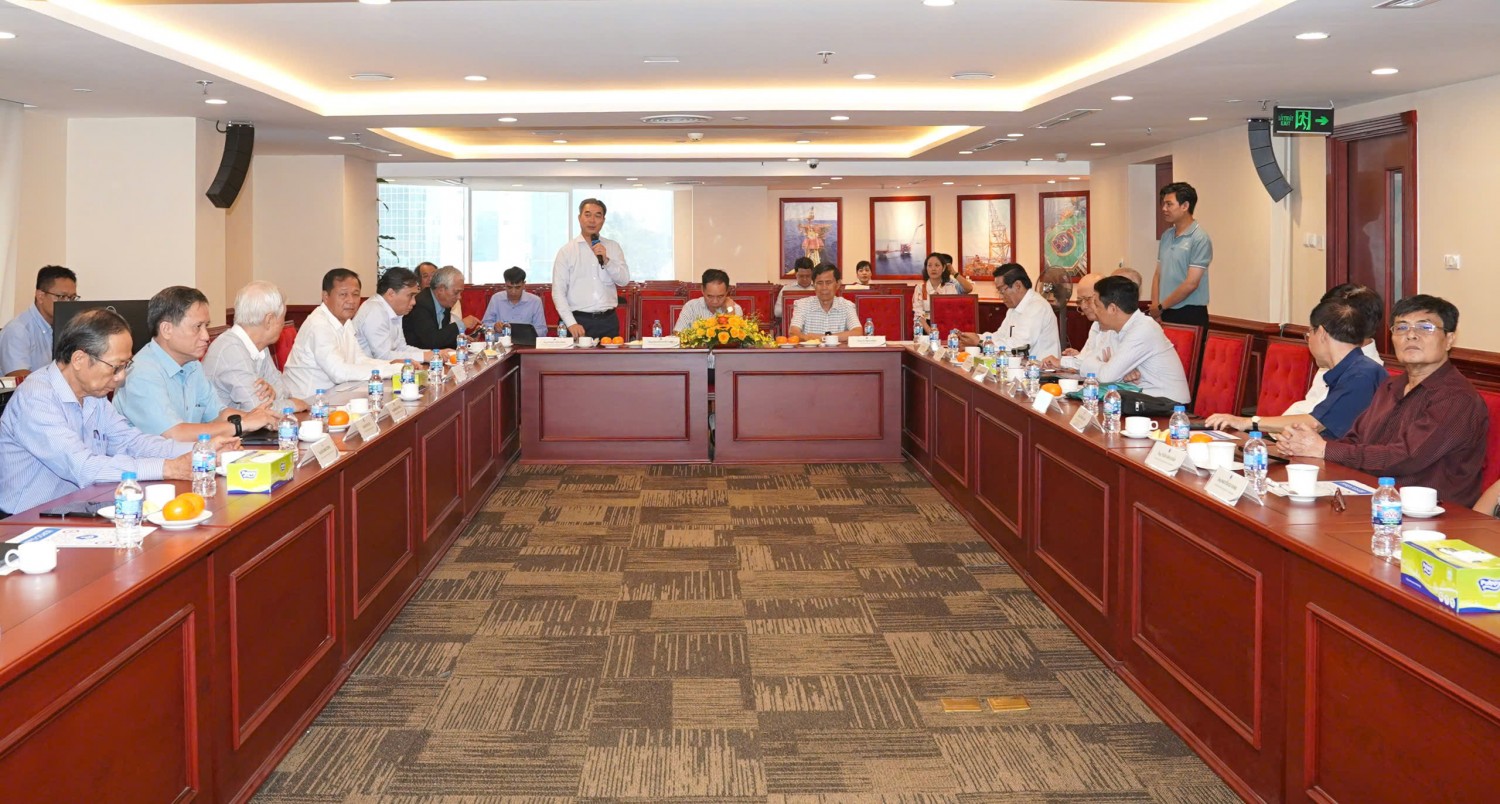 Chi hội Dầu khí TP HCM họp Ban Chấp hành, tọa đàm về tác động địa chính trị đối với ngành dầu khí - năng lượng