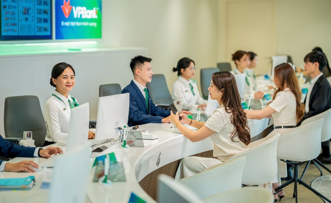 Vững vàng trước biến động, VPBank duy trì tăng trưởng mạnh mẽ nửa đầu năm 2026 Vững vàng trước biến động, VPBank duy trì tăng trưởng mạnh mẽ nửa đầu năm 2026