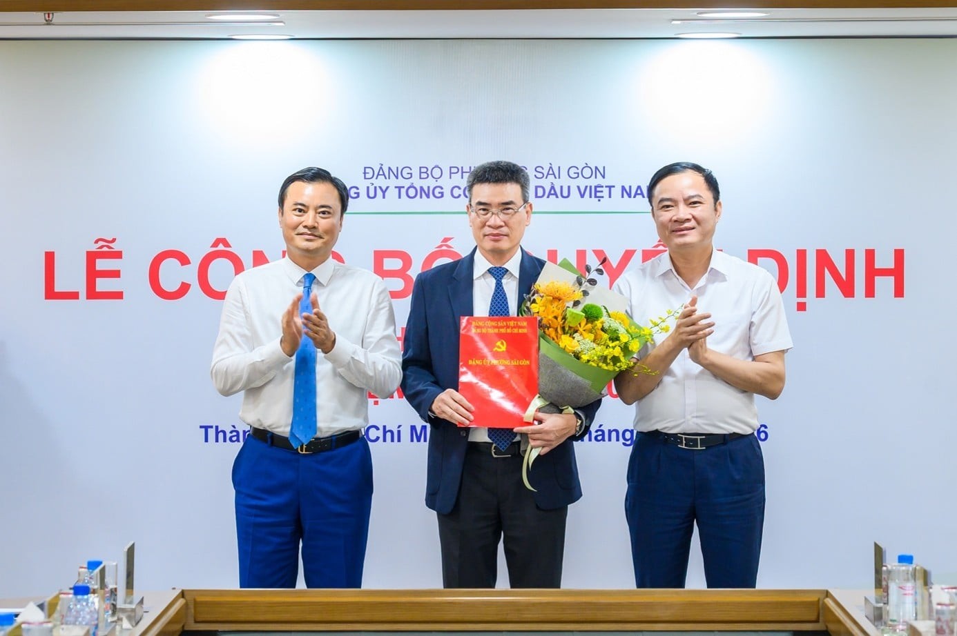 Đồng chí Dương Mạnh Sơn giữ chức Bí thư Đảng ủy PVOIL