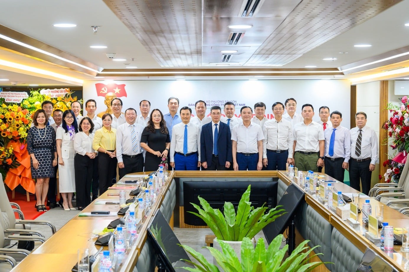 Đồng chí Dương Mạnh Sơn giữ chức Bí thư Đảng ủy PVOIL