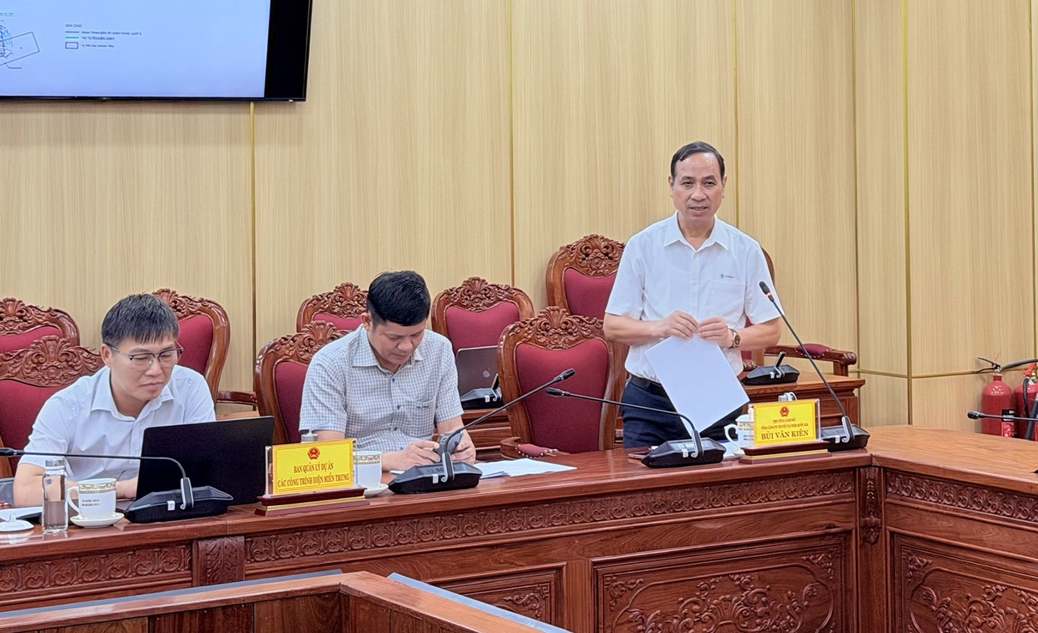 EVNNPT đề nghị Quảng Ngãi tháo gỡ vướng mắc, đẩy nhanh giải phóng mặt bằng Dự án TBA 220kV Dung Quất 2 và đường dây đấu nối Đẩy nhanh giải phóng mặt bằng Dự án TBA 220kV Dung Quất 2 và đường dây đấu nối