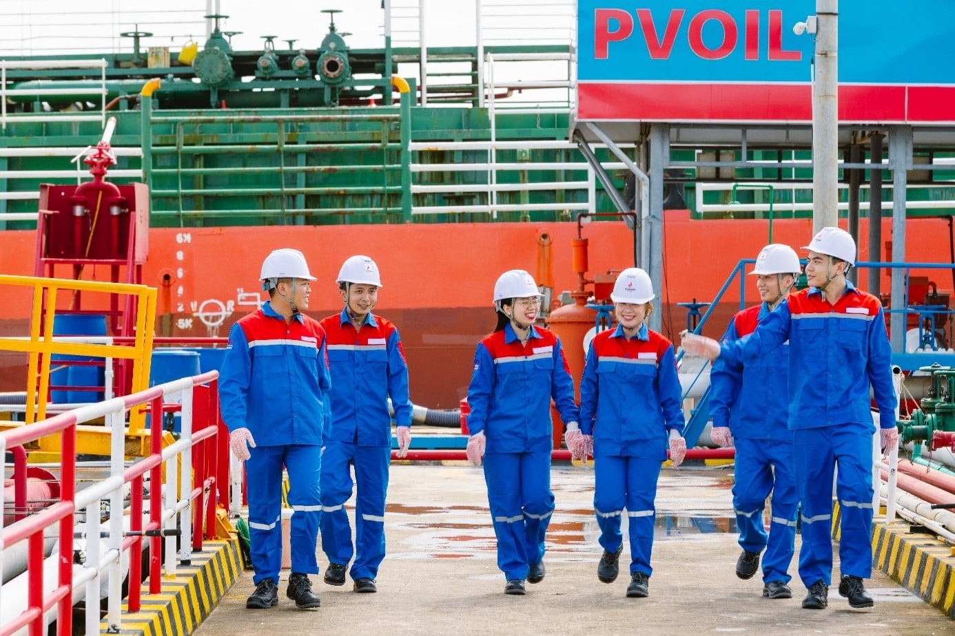 Cuộc thi “Tôi yêu PETROVIETNAM”: Từ hiểu biết đến tự hào, gắn bó Cuộc thi “Tôi yêu PETROVIETNAM”: Từ hiểu biết đến tự hào, gắn bó