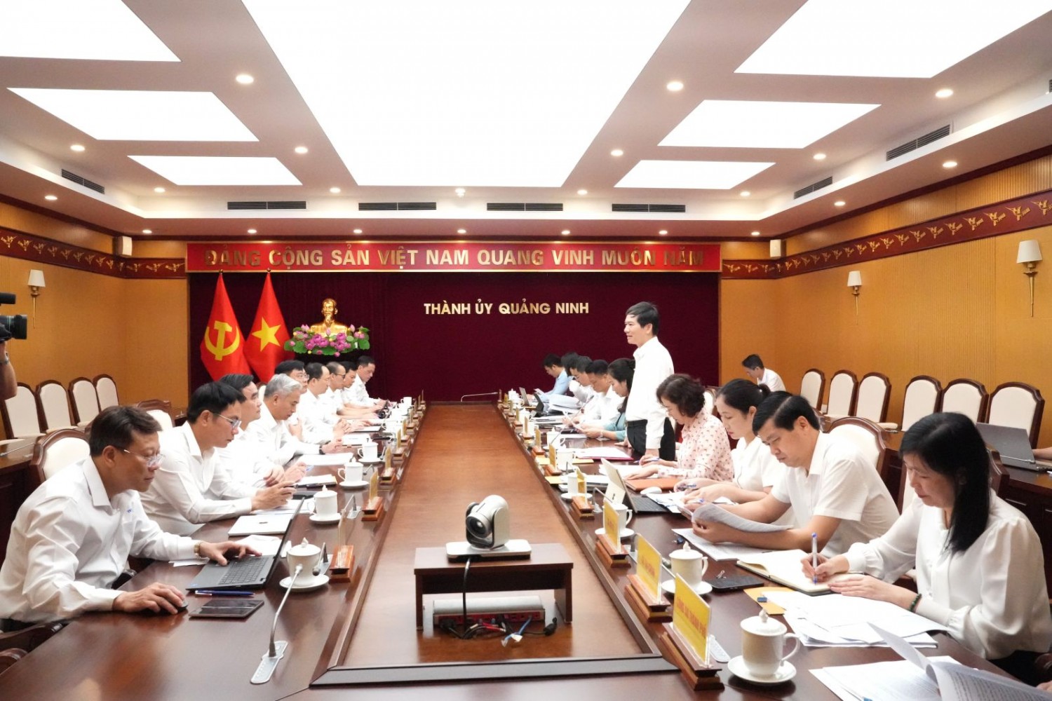 iữ gìn và lan tỏa giá trị truyền thống “Kỷ luật và Đồng tâm” của Vùng mỏ Kỷ niệm 90 năm Ngày Truyền thống Công nhân Vùng mỏ - Truyền thống ngành Than