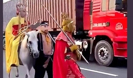 Chọn nhầm sân khấu