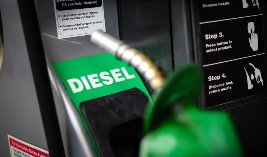 Giá dầu diesel lập đỉnh tại Mỹ và châu Âu