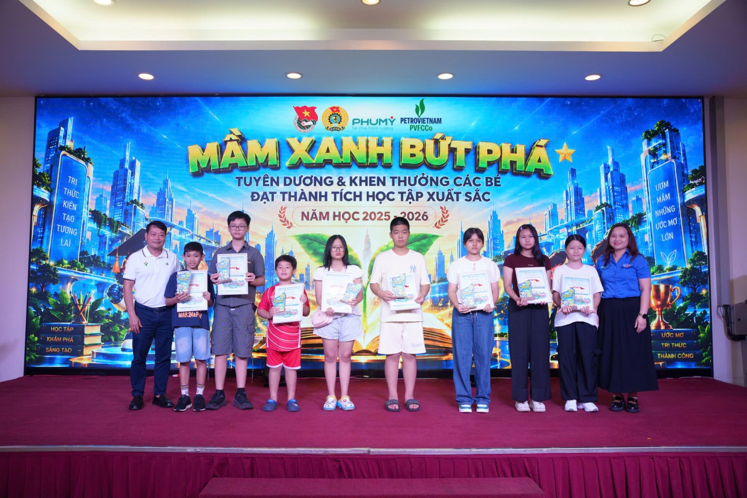 “Thành phố Trăng Xanh 2026”: Gieo mầm hôm nay, vươn tầm mai sau “Thành phố Trăng Xanh 2026”: Gieo mầm hôm nay, vươn tầm mai sau