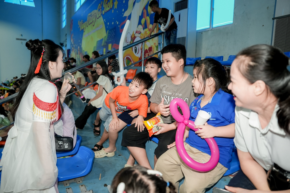 “Vầng trăng cổ tích”: Mang Trung thu ấm áp đến với con em người lao động BSPPT “Vầng trăng cổ tích”: Mang Trung thu ấm áp đến với con em người lao động BSPPT
