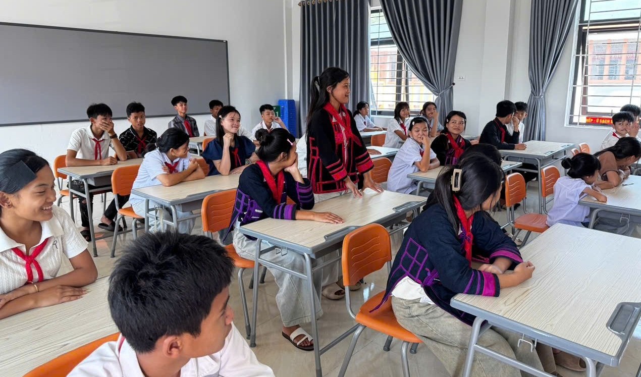 [VIDEO] Ngôi trường được hoàn thành sớm cùng không gian giáo dục STEM hiện đại nơi vùng biên