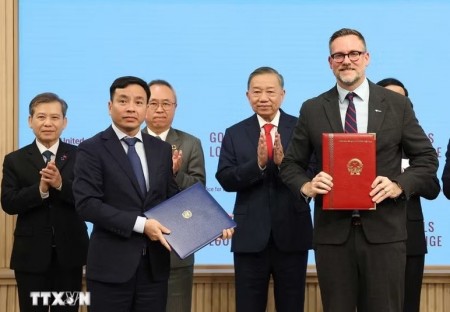 Tổng Bí thư, Chủ tịch nước Tô Lâm chứng kiến Lễ trao các văn kiện, thỏa thuận hợp tác với Liên Hợp Quốc
