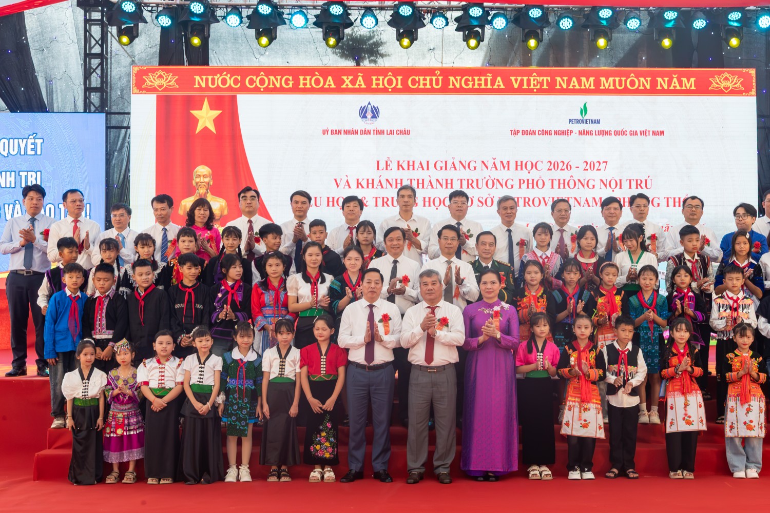 Ngôi trường hiện đại và “giấc mơ có thật” nơi biên cương