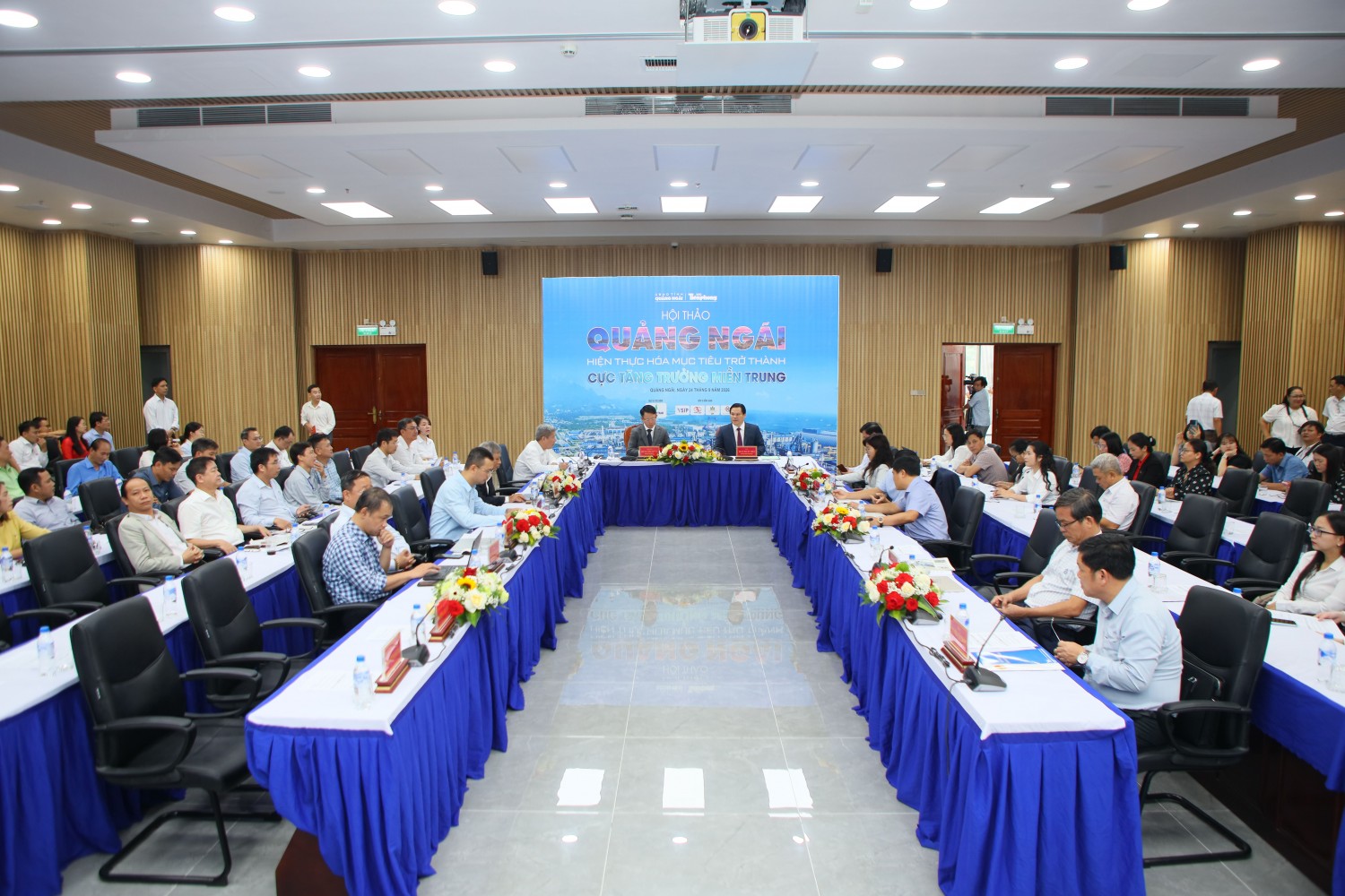 Quảng Ngãi định hình động lực mới để trở thành cực tăng trưởng miền Trung Quảng Ngãi định hình động lực mới để trở thành cực tăng trưởng miền Trung