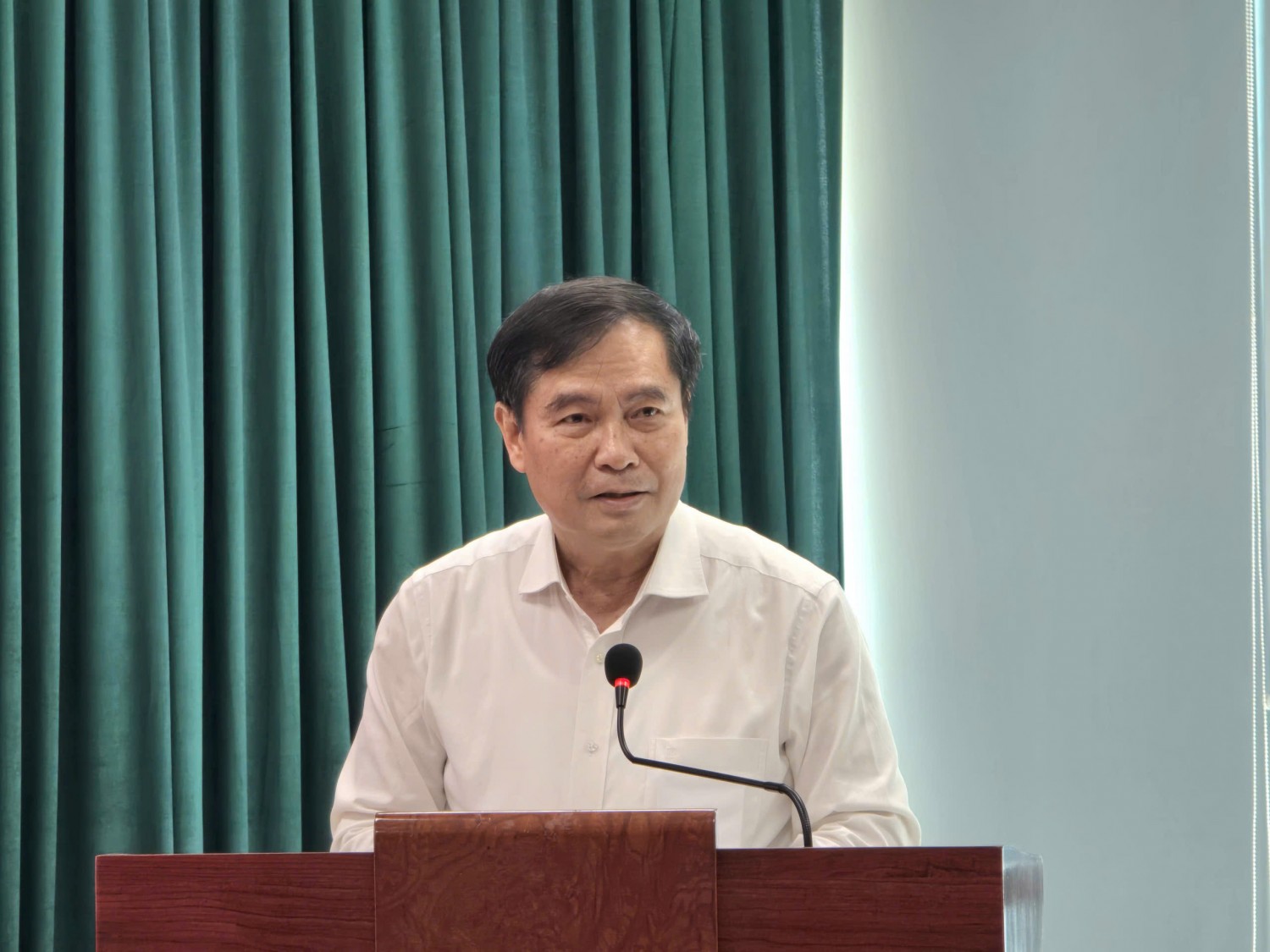 Công nghiệp vật liệu: Từ tài nguyên đến làm chủ chuỗi giá trị Công nghiệp vật liệu: Từ tài nguyên đến làm chủ chuỗi giá trị
