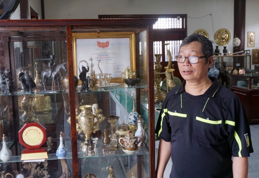 Ba cuộc trò chuyện ở làng bạc Đồng Xâm