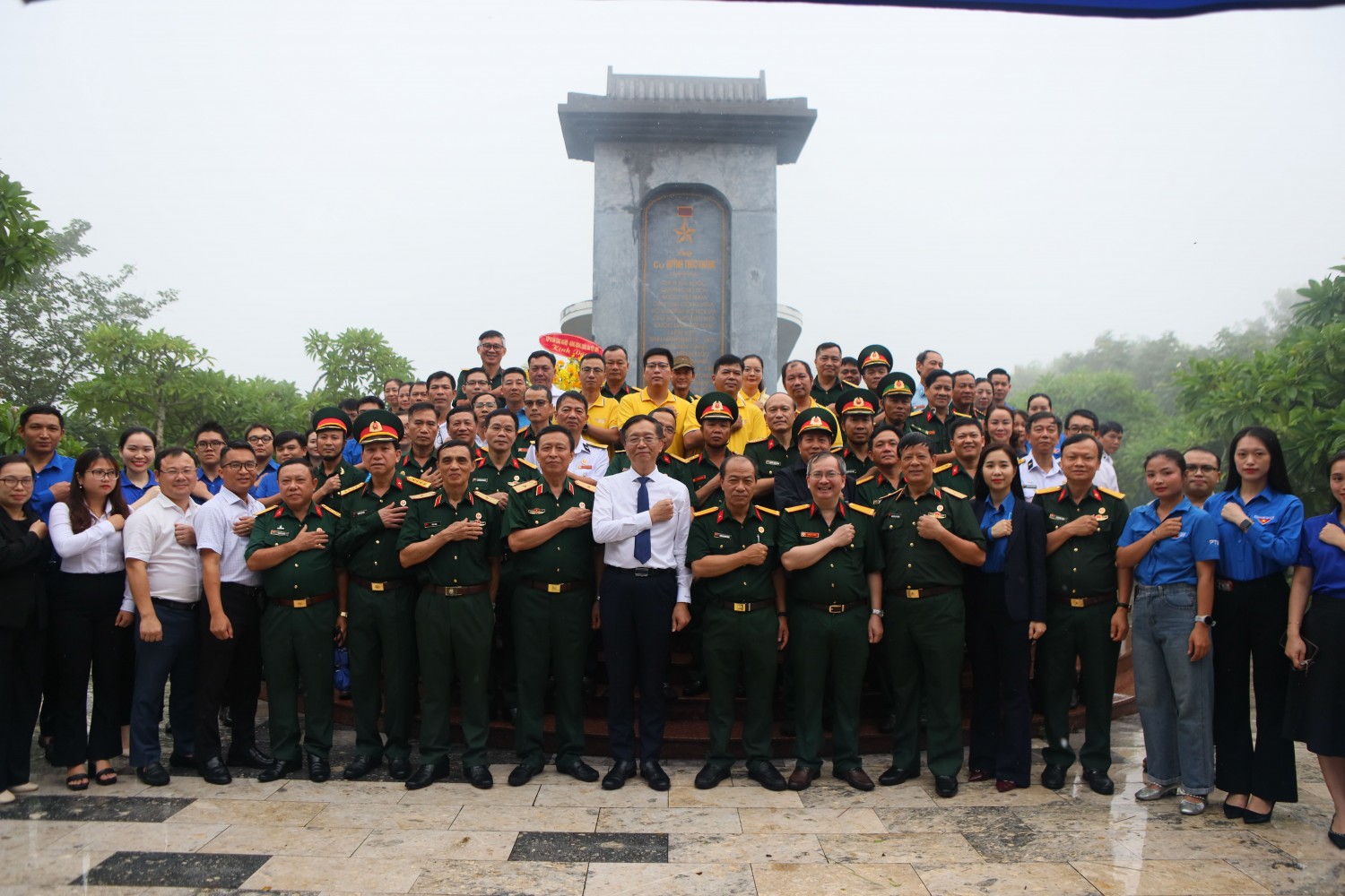 Tấm lòng “Người PETROVIETNAM” hướng về 150 năm ngày sinh Cụ Huỳnh Thúc Kháng Tấm lòng “Người PETROVIETNAM” hướng về 150 năm ngày sinh Cụ Huỳnh Thúc Kháng