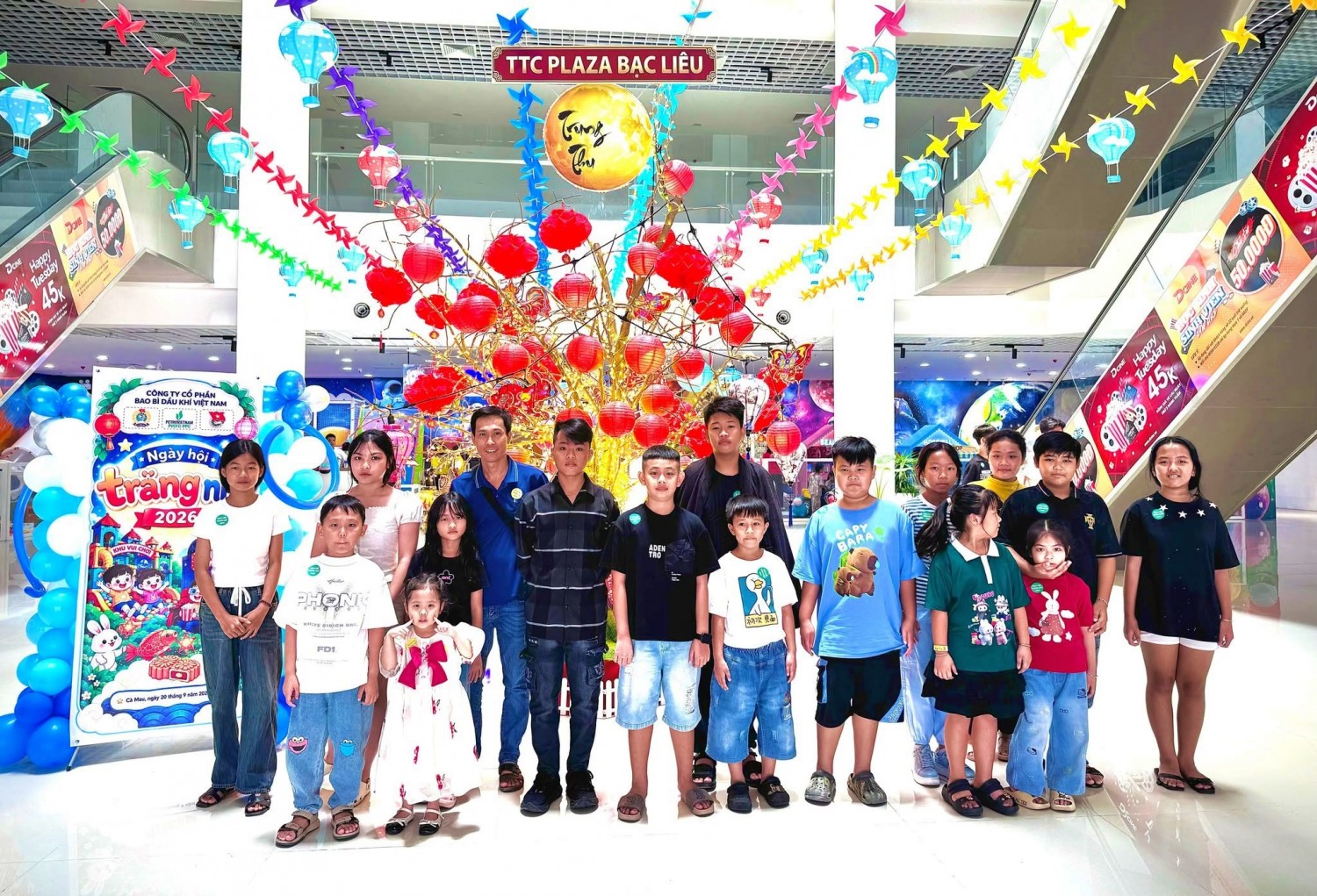 PVCFC chăm lo Tết Trung thu cho con em người lao động PVCFC chăm lo Tết Trung thu cho con em người lao động
