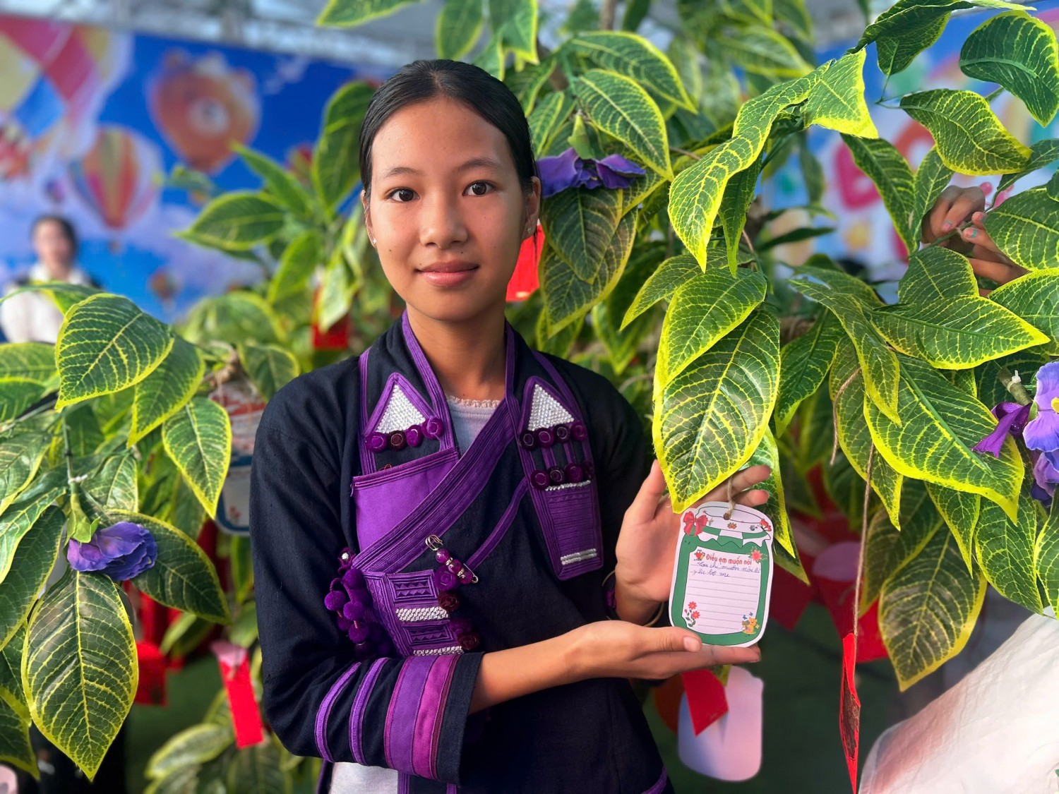 Nụ cười em thơ và hơi ấm nghĩa tình PETROVIETNAM mùa Trung thu biên cương