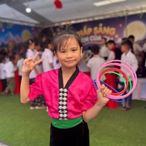 [Chùm ảnh] 1.050 học sinh vùng biên rộn ràng khám phá 6 gian hàng trải nghiệm