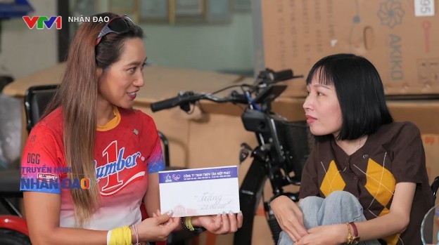 Nữ giám đốc ngồi xe lăn khởi nghiệp từ khát vọng giúp người khuyết tật tự lập Nữ giám đốc ngồi xe lăn khởi nghiệp từ khát vọng giúp người khuyết tật tự lập