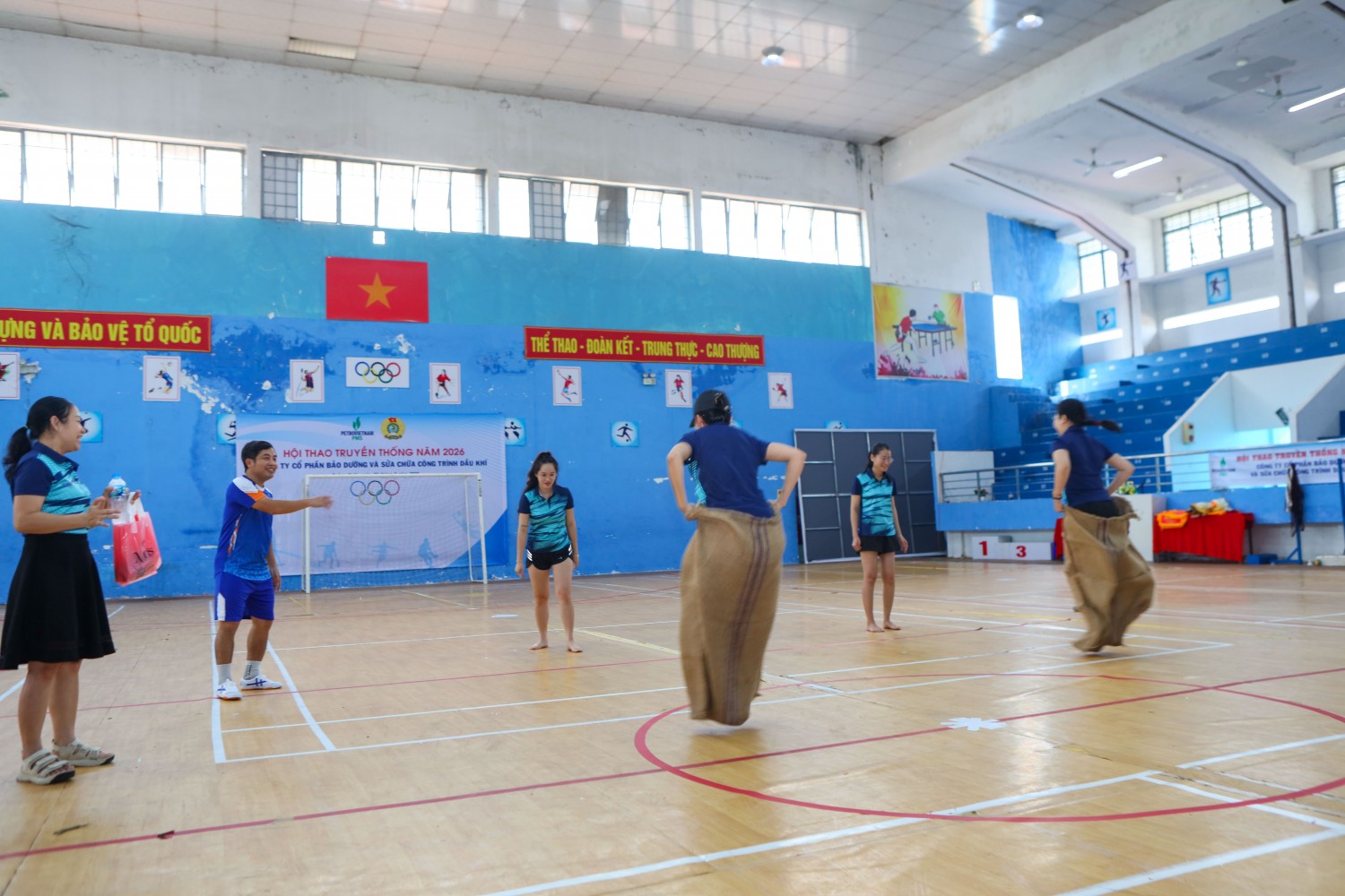Hội thao Truyền thống PMS 2026: Lan tỏa tinh thần đoàn kết, bản lĩnh người lao động PETROVIETNAM Hội thao Truyền thống PMS 2026: Lan tỏa tinh thần đoàn kết, bản lĩnh người lao động PETROVIETNAM