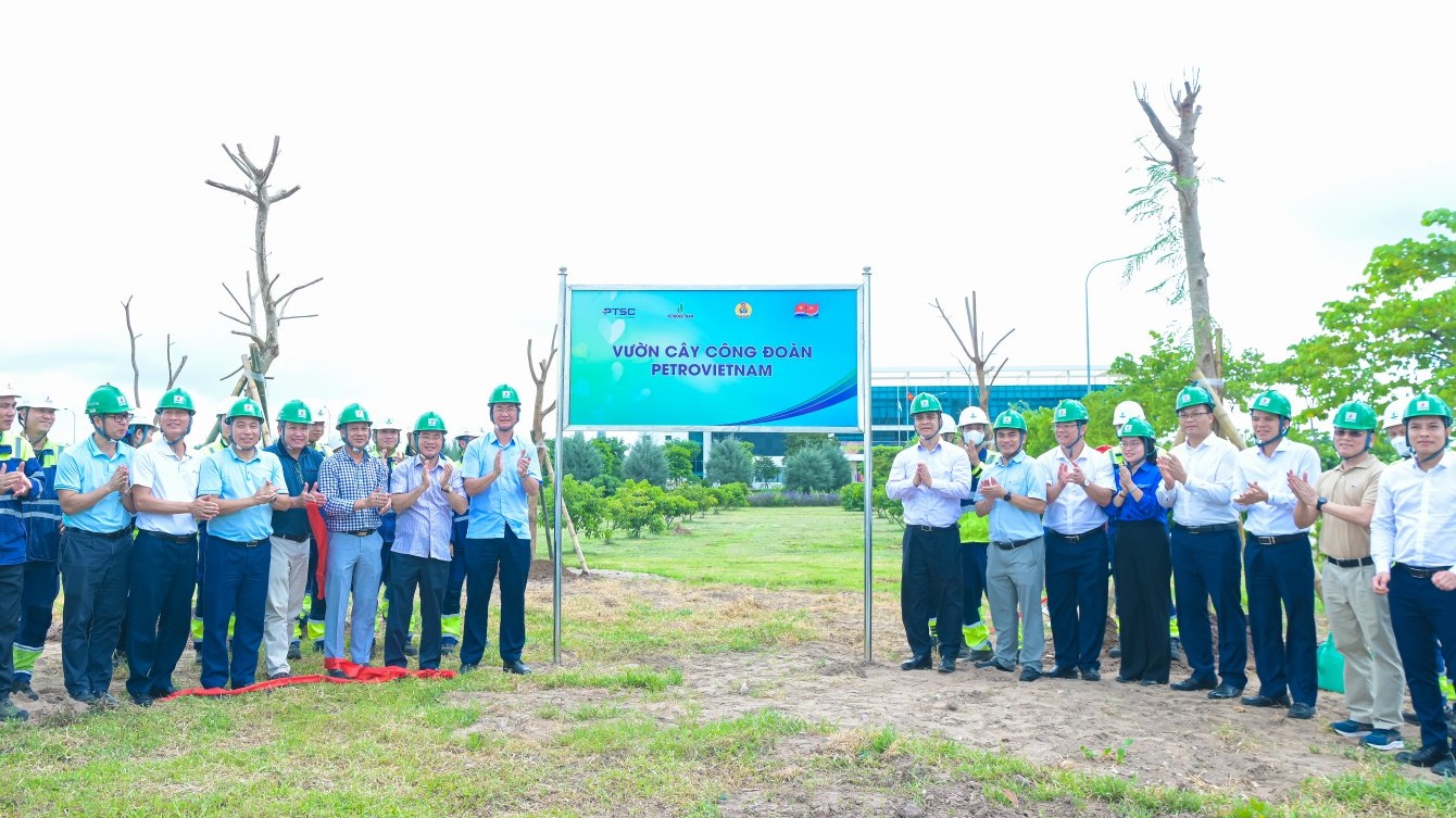 Vườn cây Công đoàn PETROVIETNAM: Mở rộng không gian xanh tại NMNĐ Thái Bình 2