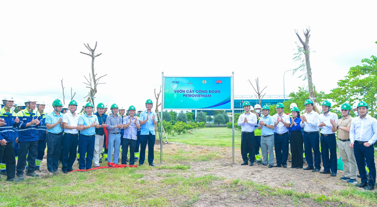 Vườn cây Công đoàn 2026: Góp phần tạo diện mạo xanh cho Nhà máy Nhiệt điện Thái Bình 2